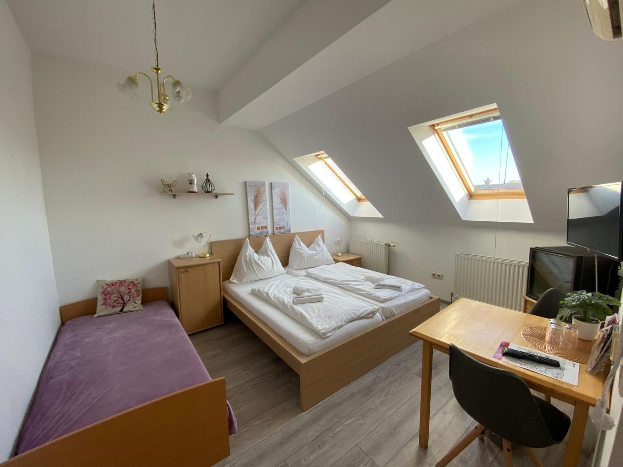 Pension Lizzi Vienna Exterior photo